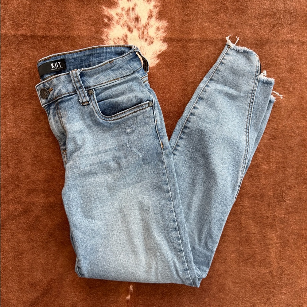 Kut from the Kloth Light Blue Skinny Jeans with Raw Hem